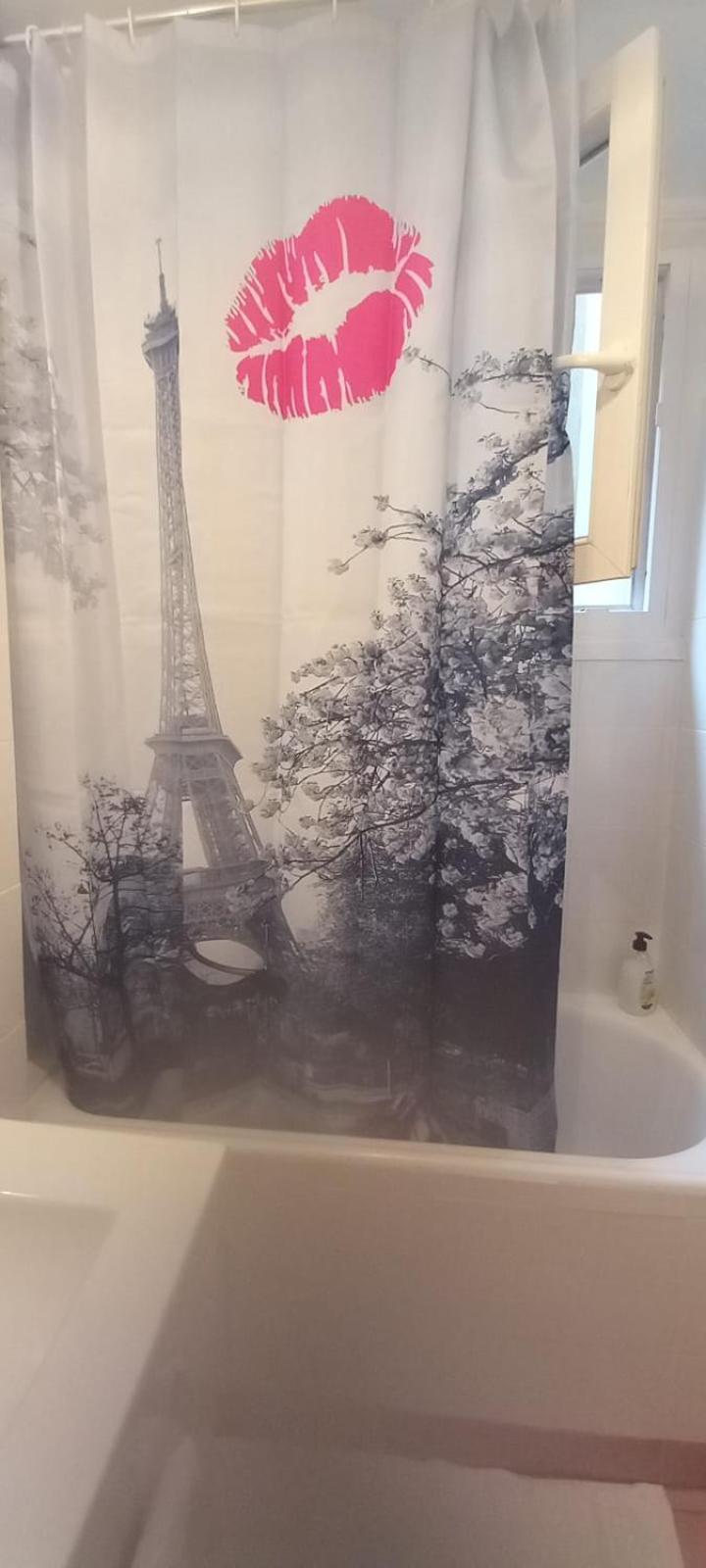 1 Chambre Arena - La Chapelle Parigi Esterno foto